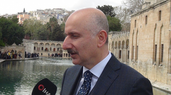 Karaismailoğlu: “Süveyş Kanalı'nda bir geminin karaya oturmasıyla dünyanın lojistik hareketine bir darbe vuruldu”.