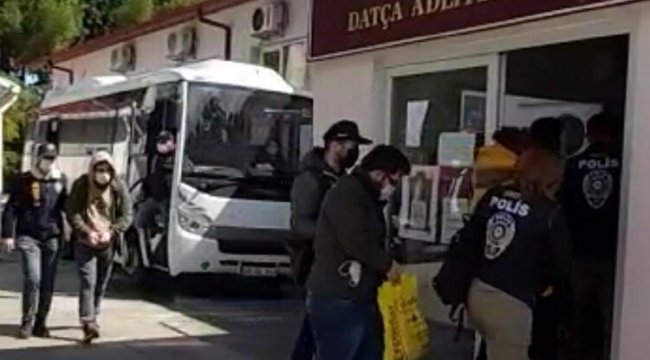 Muğla merkezli 9 ildeki siber dolandırıcılık operasyonun şüphelileri adliyede