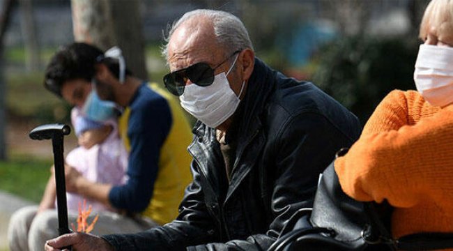 Yunanistan'da koronavirüs salgınında son 24 saatte 3 bin 215 yeni vaka kaydedildi