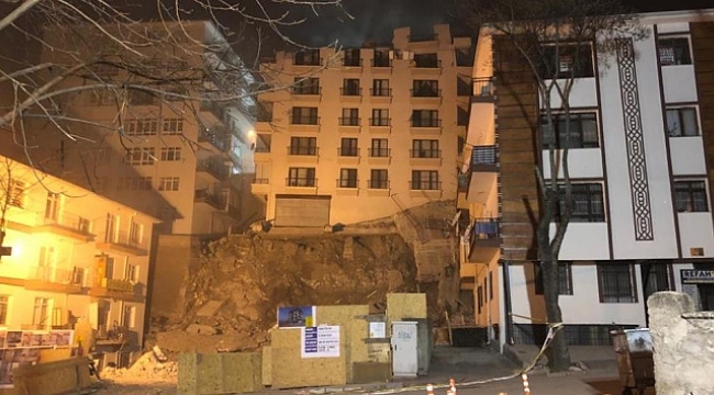 Ankara'da Açelya apartmanının çatısı çöktü, yıkım çalışmaları sabaha kaldı