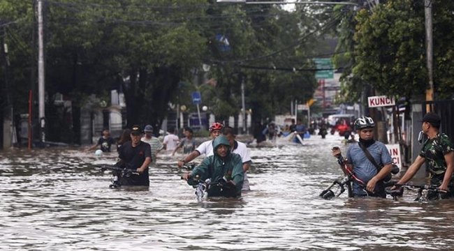 Endonezya ve Doğu Timor'daki sellerde ölü sayısı 155'e yükseldi