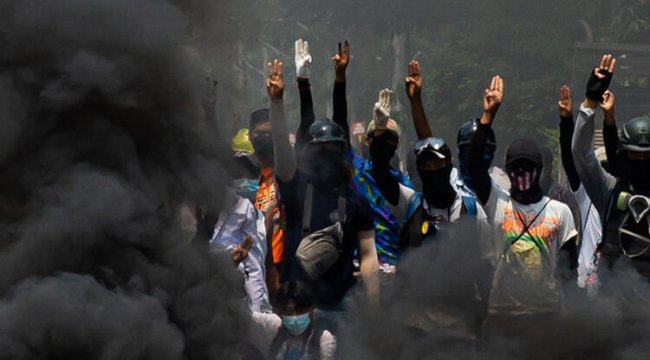 Myanmar'da ölen sivillerin sayısı 701'e çıktı