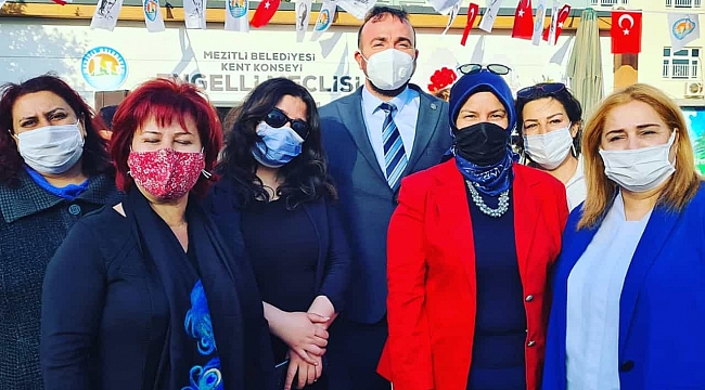 PROJESİ ÖDÜLE DOYMUYOR