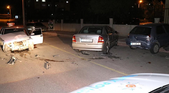 Aksaray'da 5 araçlı trafik kazası: 1 yaralı