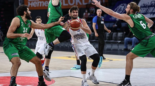 Anadolu Efes 84 - 74 Darüşşafaka Tekfen