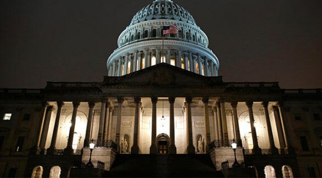 Beyaz Saray&#039;da istifa depremi! Gelecek yılı işaret etti