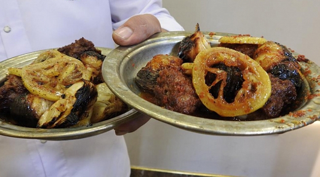 Gaziantep'in vazgeçilmez lezzeti sarımsak kebabı