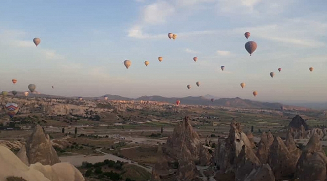 Kapadokya'da balonlar 6 günün ardından yeniden havalandı