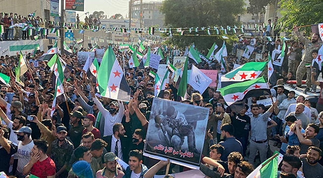 Suriye'de Esad ve seçimler protesto edildi.