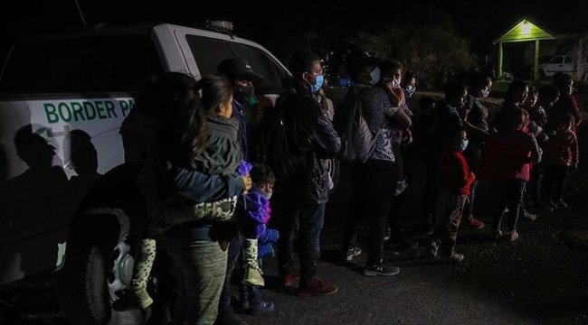 ABD tartışma yaratan göçmen düzenlemesini kaldırdı!