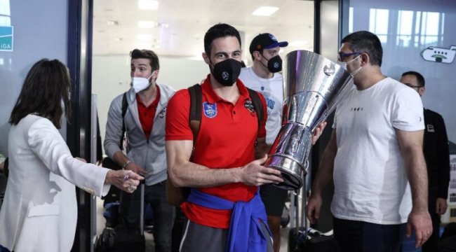 Anadolu Efes yurda döndü