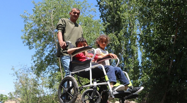 Batuhan'ın baba sırtındaki çileli okul yolculuğu son buldu