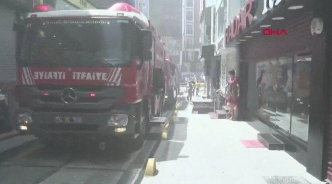 Fatih&#039;te otelde yangın