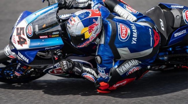 Toprak Razgatlıoğlu, İtalya&#039;daki ilk yarışta 2. olarak podyuma çıktı