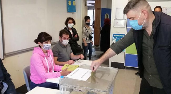 Türkiye&#039;de 753 yerde seçim heyecanı