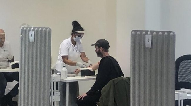 İsveç&#039;ten flaş karar: Kovid-19&#039;a karşı 3. doz aşılama yapılacak