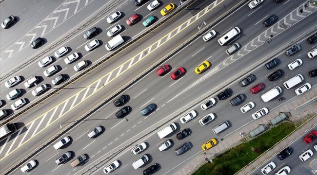 Trafiğe 6 ayda 607 bin 289 aracın kaydı yapıldı