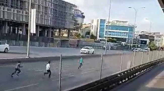 E-5&#039;te tehlikeli anlar! Düğün arabasının önünü kesmek için ölümle burun buruna geldiler