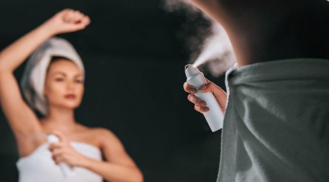 Hollywood ünlülerinin deodorant zararlı tartışması... Sağlımıza ne gibi etkileri var?