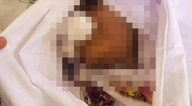İzdihamda ezilen 14 yaşındaki Afgan kızın görüntüsü yürek burktu: Dünya bize yüz çevirdi