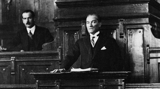 Mustafa Kemal Atatürk'ün ağzından cephedeki ibret sahnesi