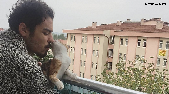 O DA KENDİNİ TANIMAK İSTİYOR