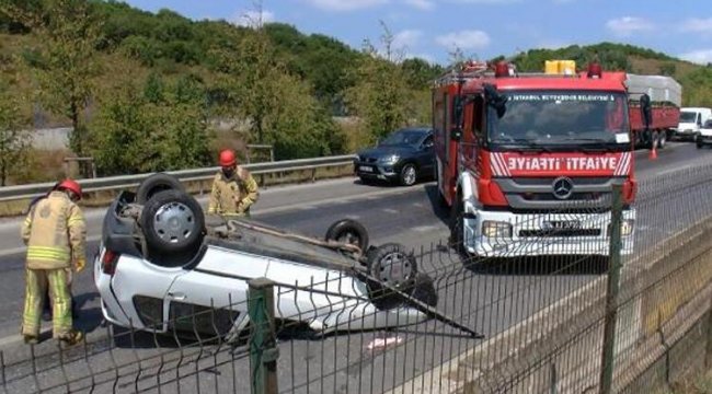 Otomobil takla attı, trafik kilitlendi!