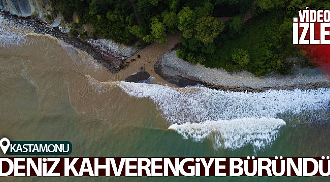 Sel bölgesinde etkili olan sağanak yağış denizi kahverengiye bürüdü.
