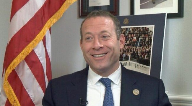 Temsilciler Meclisi&#039;ndeki Ilımlı Demokratlar Biden İçin Tehdit mi?