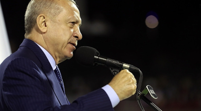 Cumhurbaşkanı Erdoğan: 'Bu milleti millet yapan zaferleri yarıştırmak kimsenin haddi değil'.