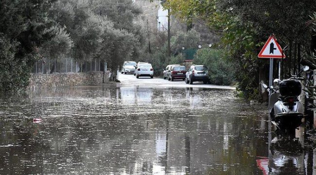 Meteoroloji&#039;den Batı Karadeniz için &#039;sel&#039; uyarısı! Bu illerde yaşayanlar dikkat