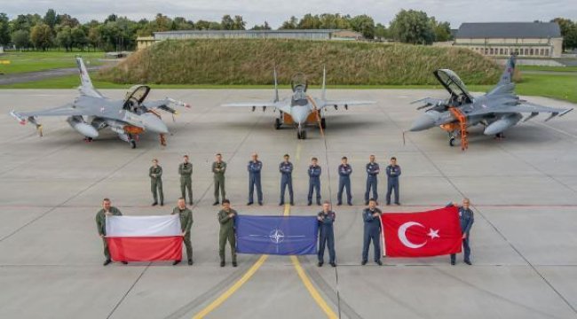 Türk jetleri, NATO'nun 'hava polisliği' görevi sonrası yurda döndü