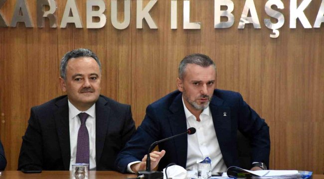AK Partili Kandemir, İYİ Parti Genel Başkanı Akşener'e yüklendi