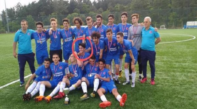 Beykoz&#039;daki feci kazada ölen üniversiteli toprağa verildi