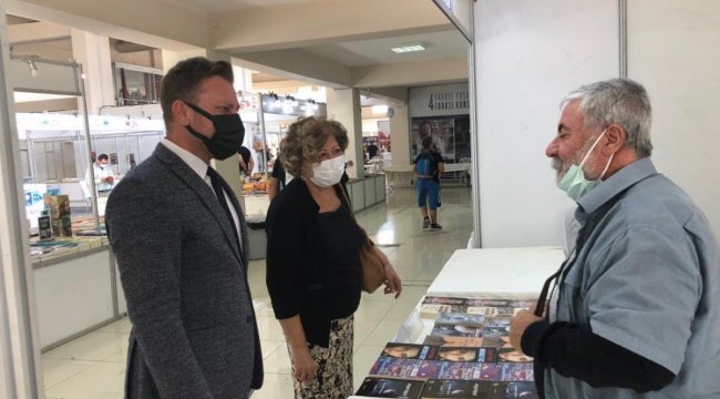 Büyükşehir'den Kitap Fuarı'na ziyaret