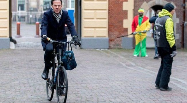 Hollanda Başbakanı Rutte&#039;ye saldırı planlamakla suçlanan Türkiye kökenli genç: İçime ne girdi bilmiyorum, pişmanım