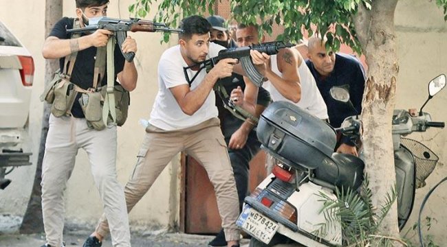 Lübnan sokakları savaş alanı gibi: 6 ölü, 30 yaralı