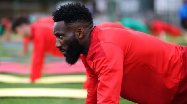 Sivasspor&#039;da Aaron Appindangoye&#039;nin sakatlığı sürüyor