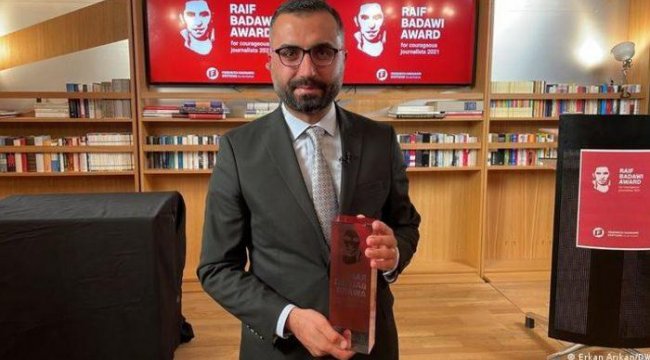 Uludağ ödülünü bedel ödeyen gazetecilere adadı