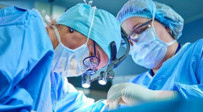 Avusturya'da bir cerrah, ameliyatta yanlış ayağı kestiği için ceza aldı