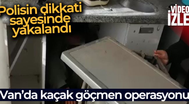 Çamaşır makinesinin arkasına saklanan göçmen böyle yakalandı