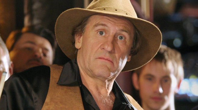 Dünyaca ünlü aktör Gerard Depardieu, Türkiye&#039;de balıkçı teknesinde yaşayacak