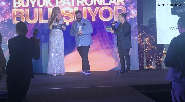 YİĞİT IŞILDAK'A YILIN MARKASI VE YILIN YATIRIM UZMANI ÖDÜLÜ VERİLDİ