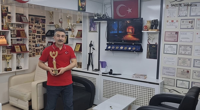 YILLARIN TECRÜBESİ ÖDÜLLERİN SAHİBİ