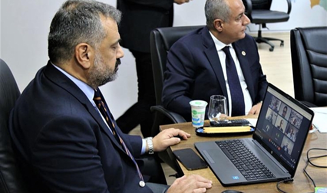 CHP İzmir'den Kapı Siyaseti İçin Ses Getirecek Çalışma