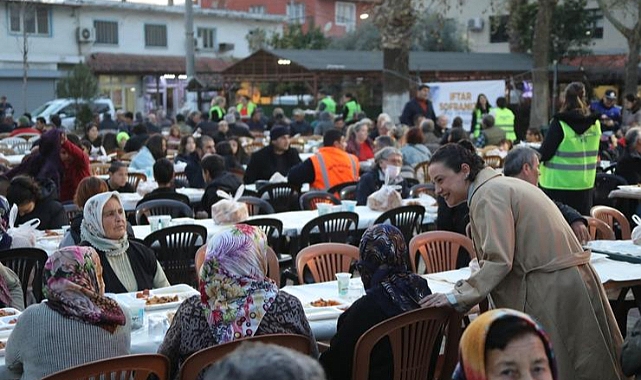 Efes Selçuk Ramazan’da dayanışmayı büyütüyor