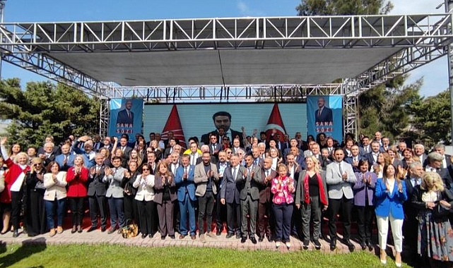 İzmir&#039;de CHP&#039;nin aday adayları tanıtıldı