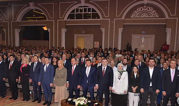 AK Parti İzmir’de adaylar vitrine çıktı