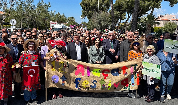 Alaçatı Ot Festivali başladı! Başkan Oran: Size ant olsun, yine baharlar gelecek!