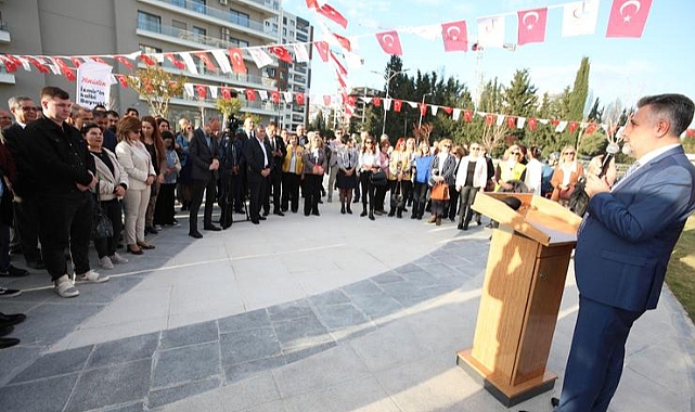 Bayraklı’nın yeni ‘nefes alanı’ açıldı